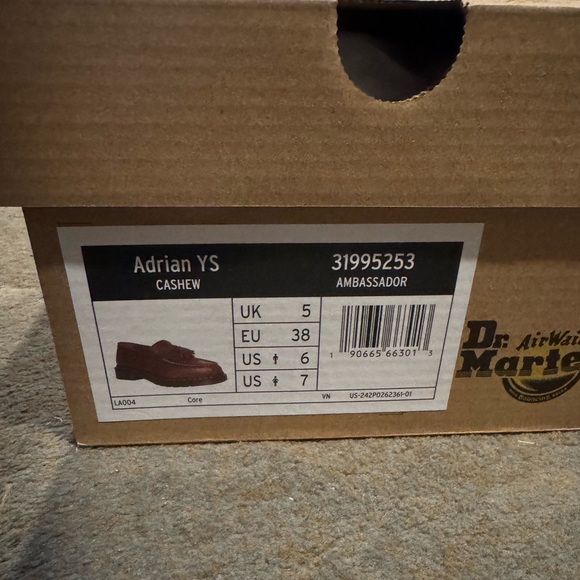 D r . M a r t e n s   A d r i a n   l o a f e r s - Picture 2 of 7